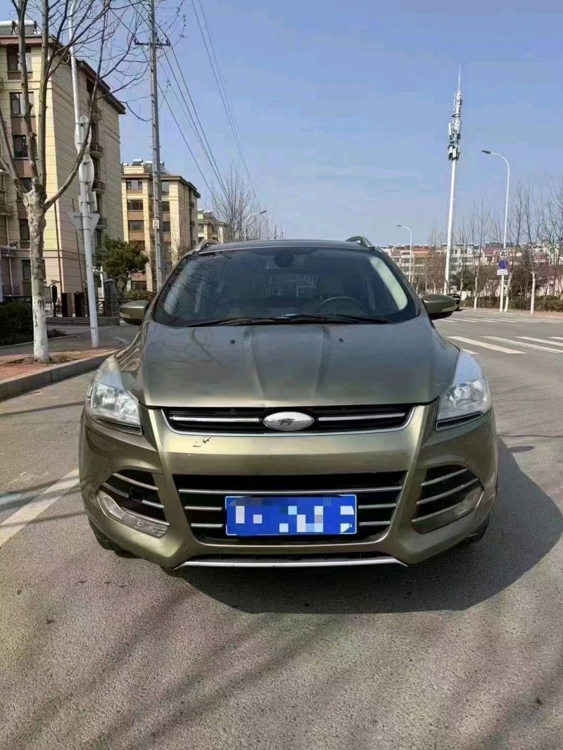 青岛13年福特翼虎1