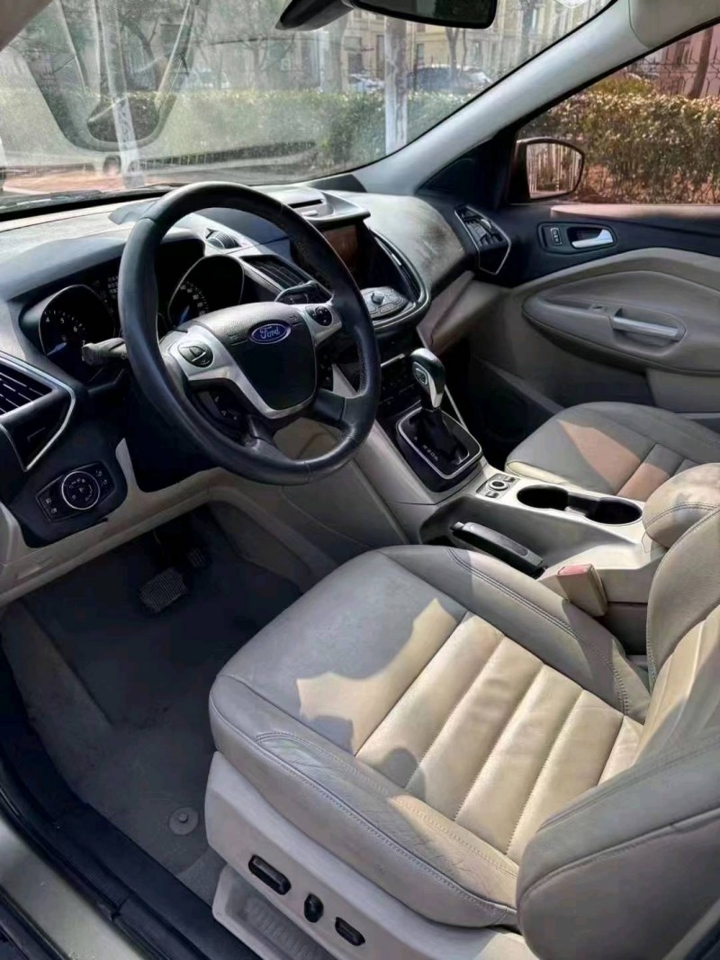 青岛13年福特翼虎5