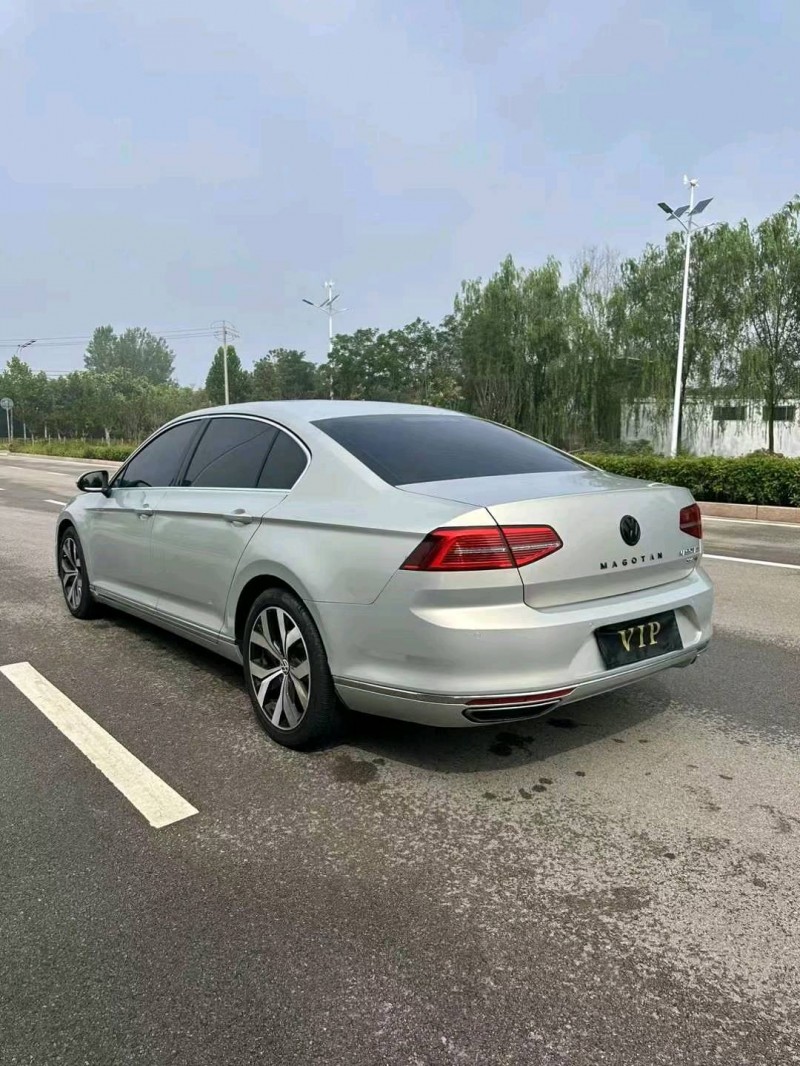 枣庄18年大众迈腾8