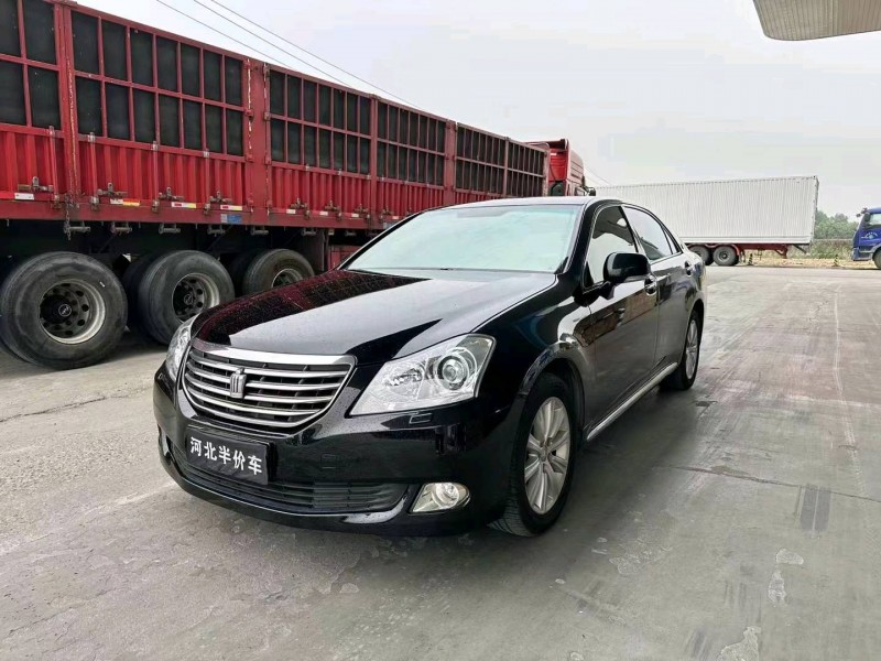 保定11年丰田皇冠3