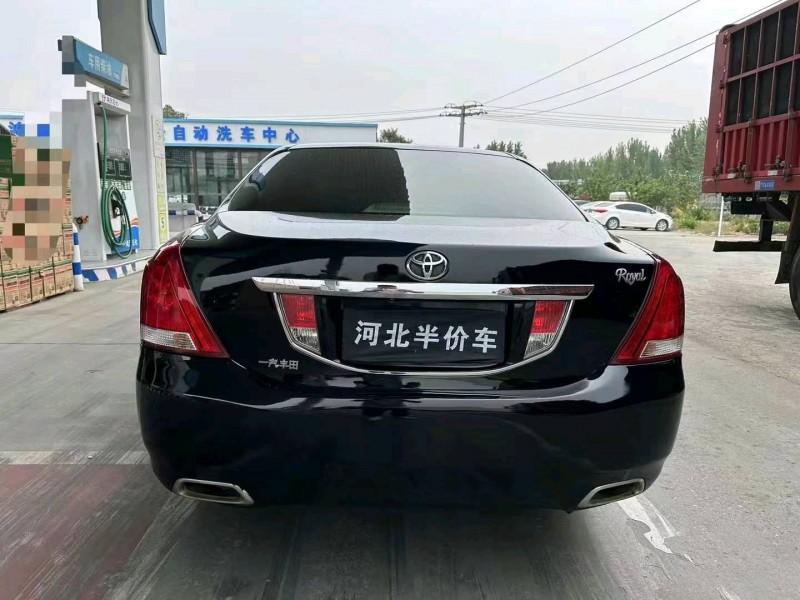 保定11年丰田皇冠9