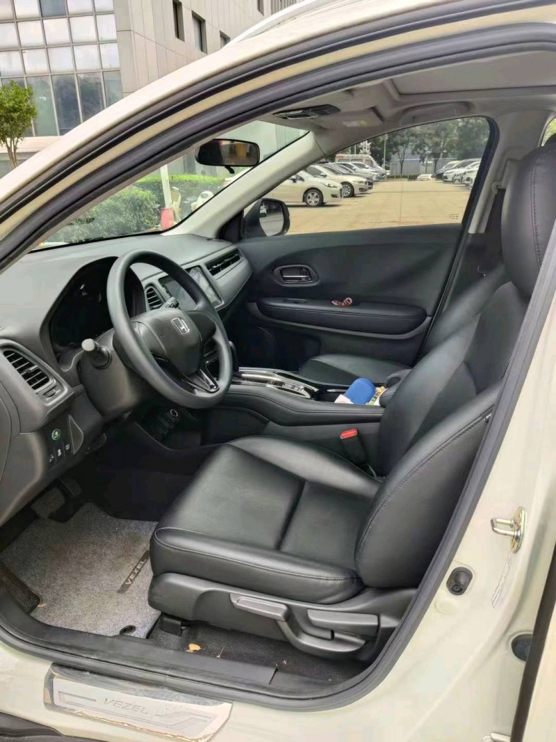 鄂州21年本田缤智3