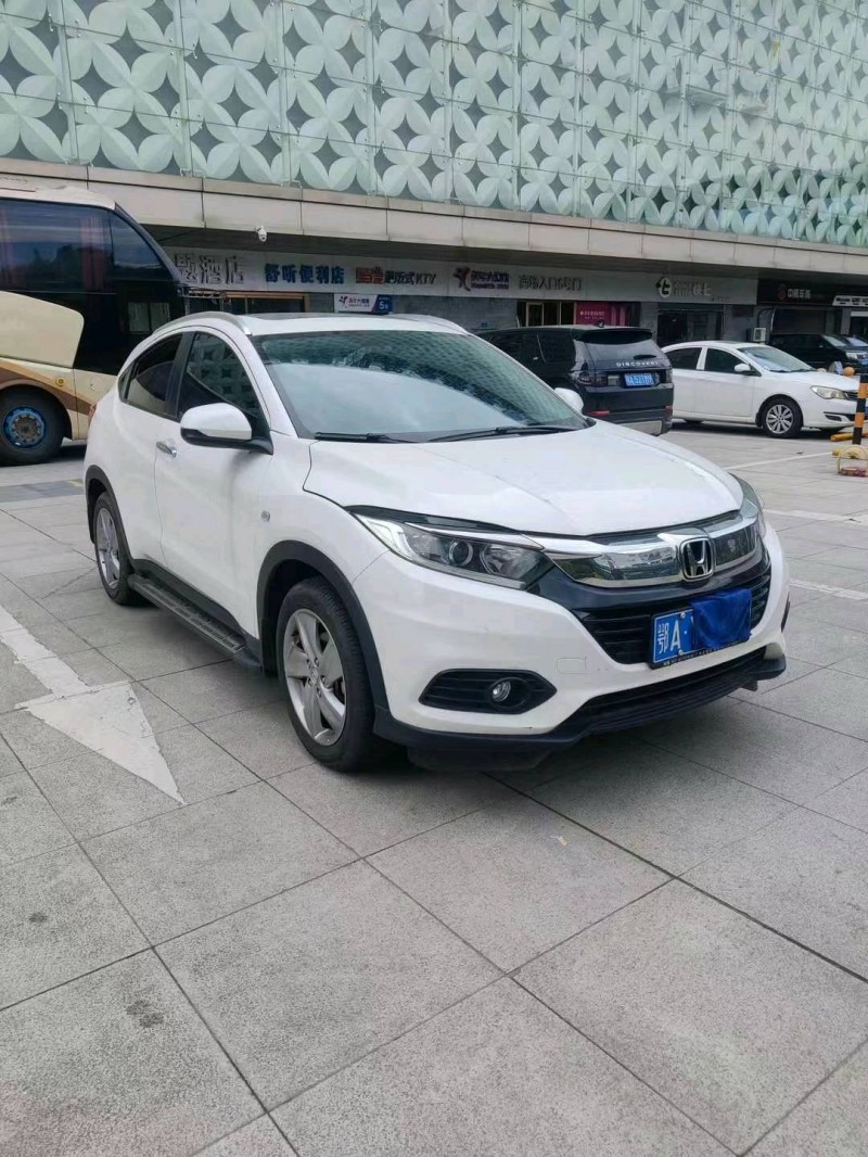 鄂州21年本田缤智9