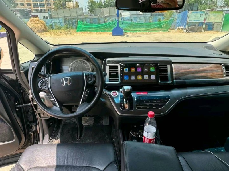 烟台18年本田艾力绅5