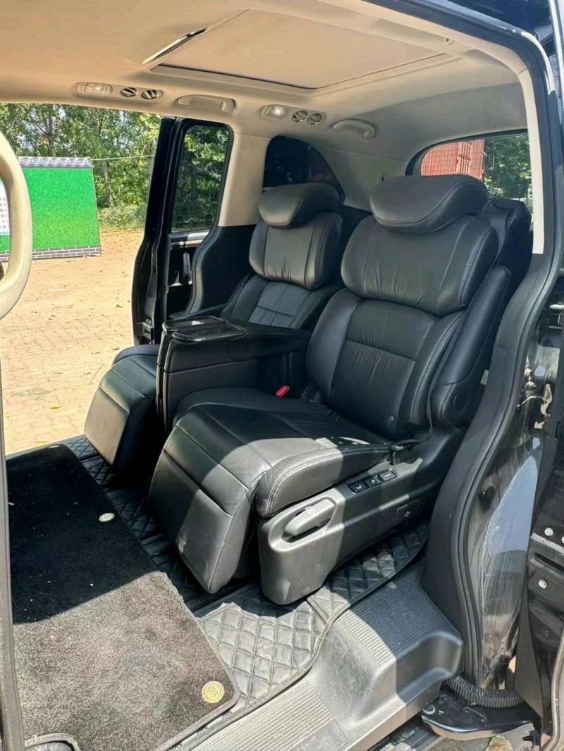 烟台18年本田艾力绅6