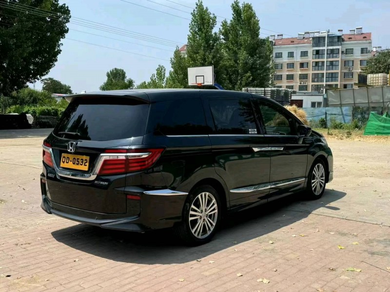 烟台18年本田艾力绅9