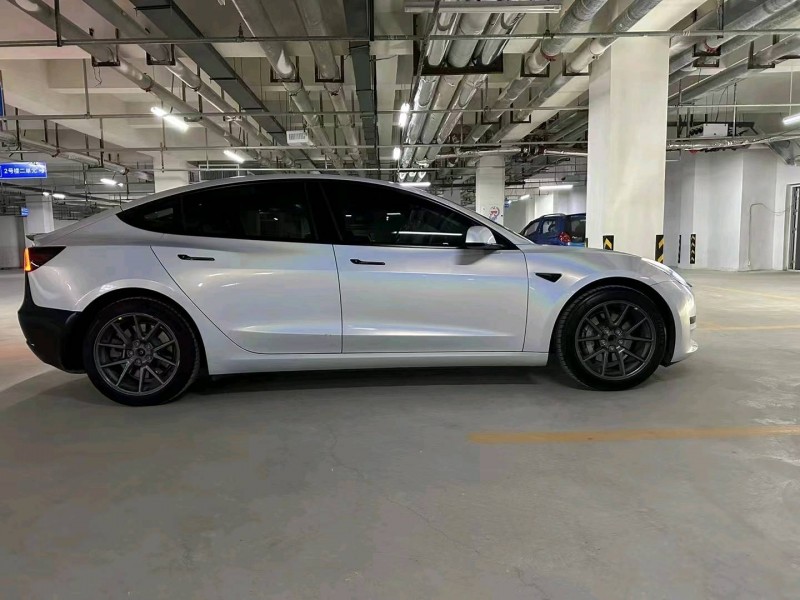 濟寧22年特斯拉MODEL 37