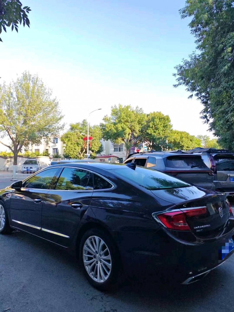 保定17年别克君越4