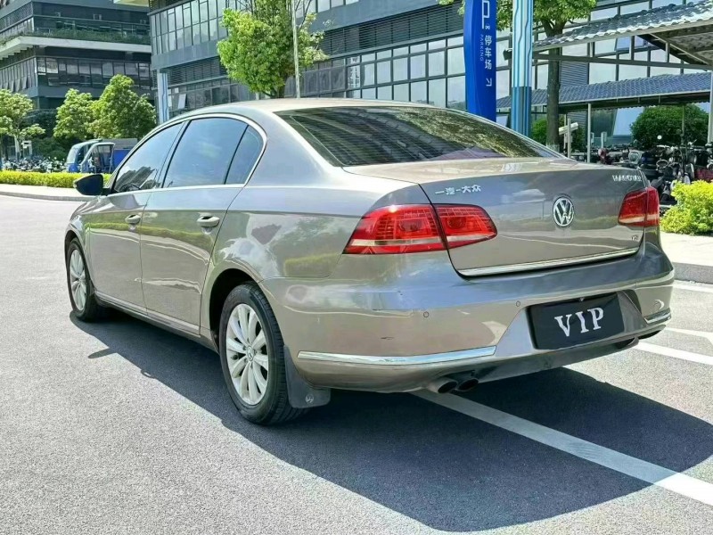 东莞14年大众迈腾8