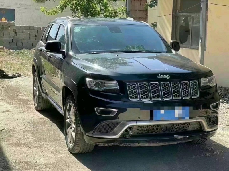 東營17年Jeep大切諾基2