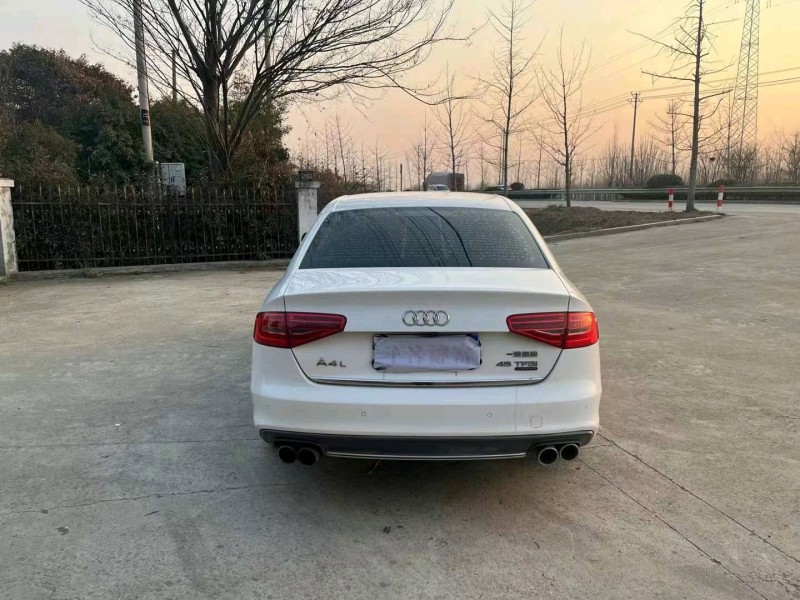 徐州16年奥迪A4L6