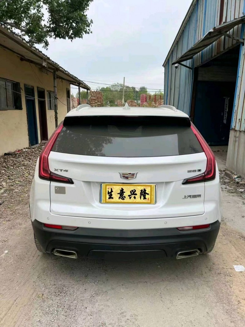 聊城20年凯迪拉克XT48