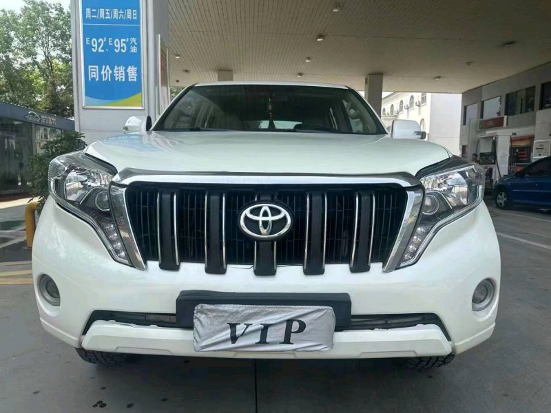 郑州10年丰田普拉多1