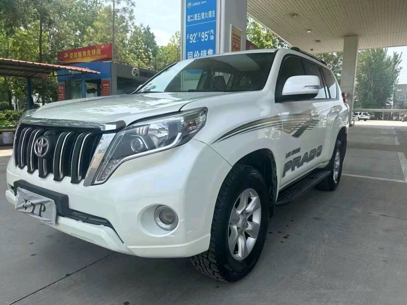 郑州10年丰田普拉多3