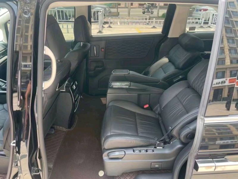 保定24年本田艾力绅8