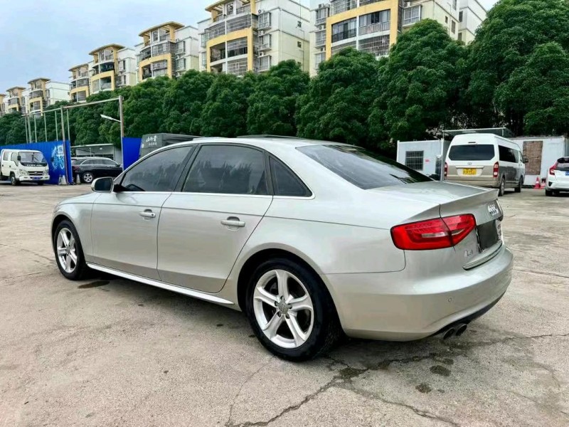 南寧15年奧迪A4L7