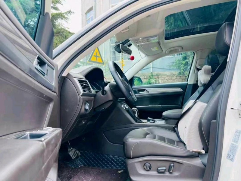 潍坊17年大众途昂5