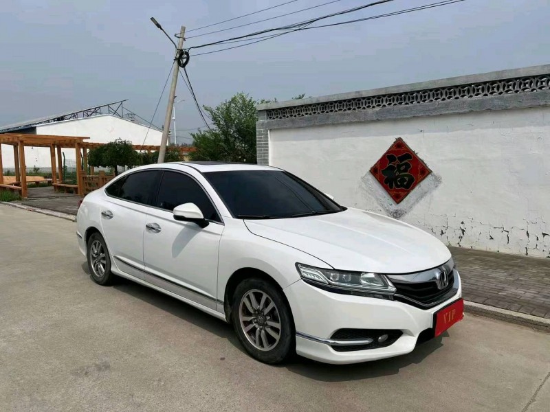 烟台16年本田思铂睿3