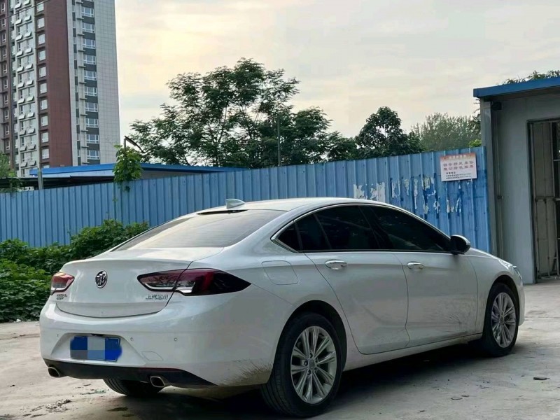 烟台22年别克君威5