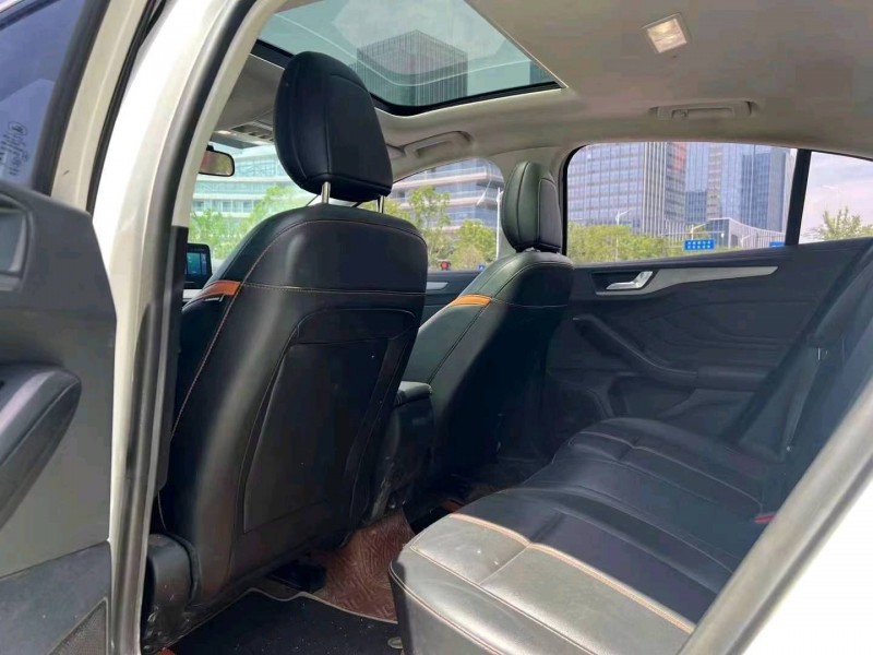 苏州23年福特福克斯4