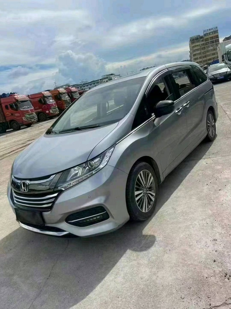 江门19年本田奥德赛2