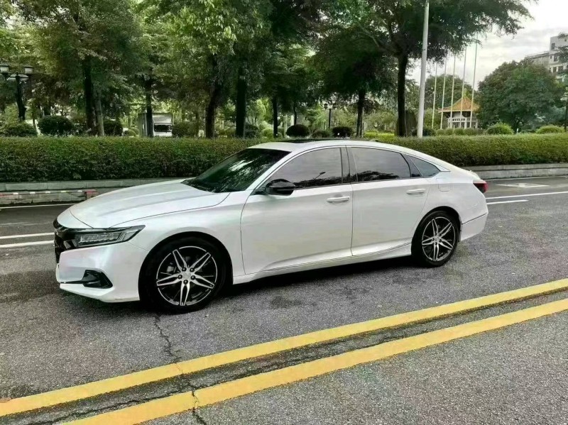 佛山23年本田雅阁2