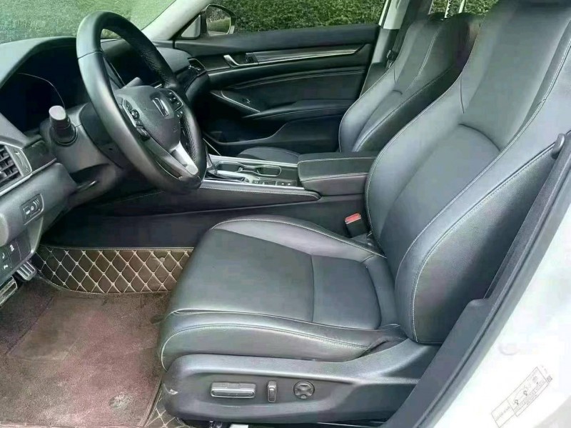 佛山23年本田雅阁3