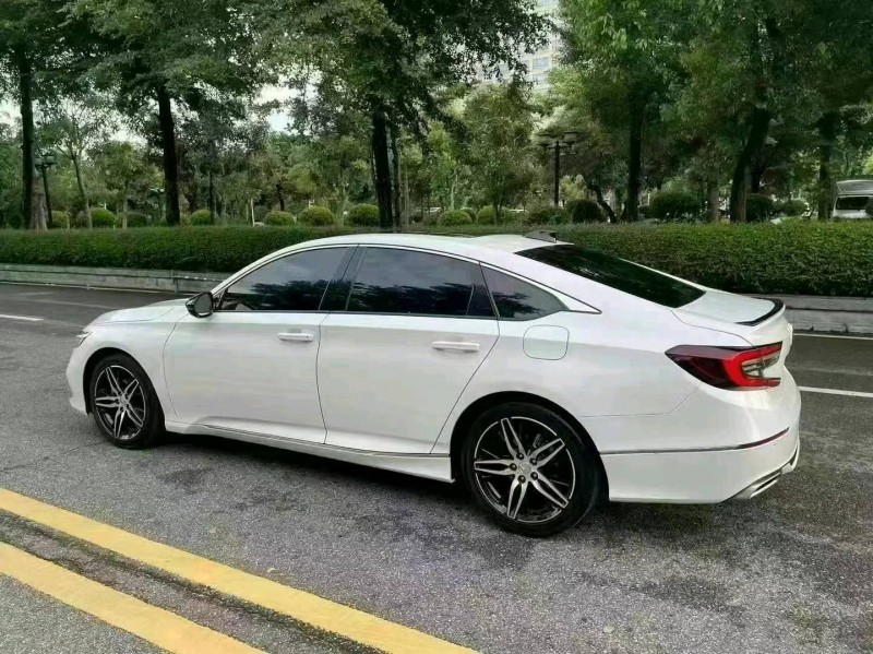 佛山23年本田雅阁7