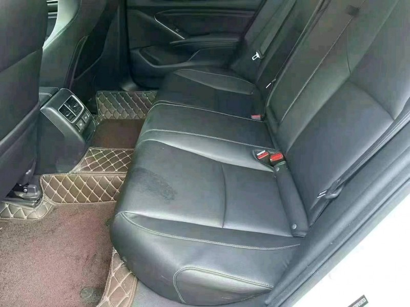 佛山23年本田雅阁8