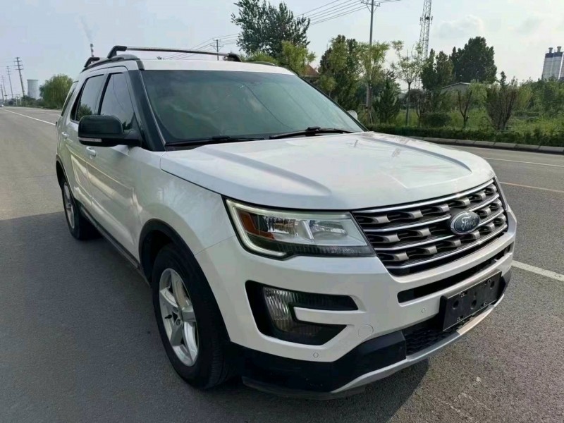 济宁16年福特探险者2