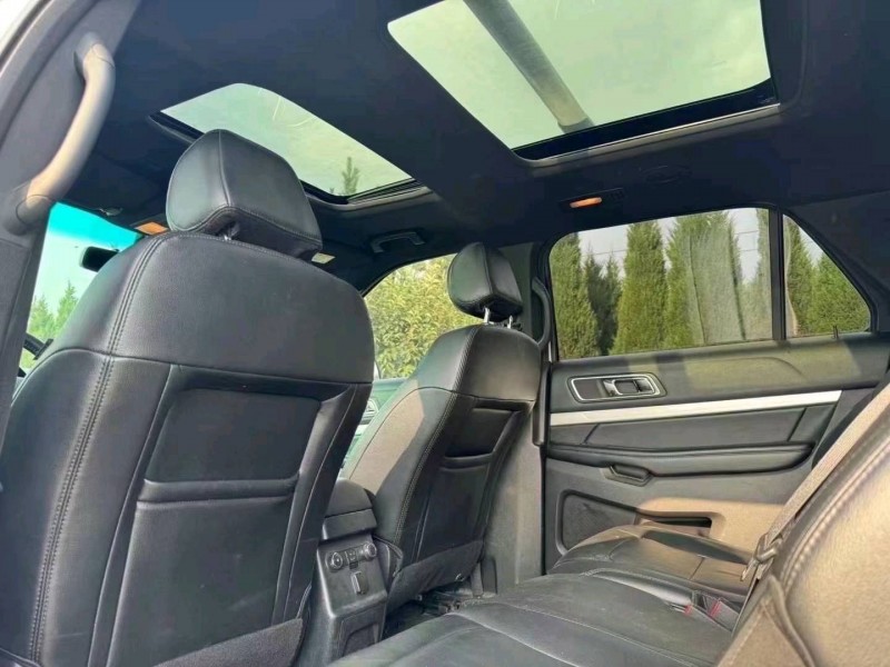 济宁16年福特探险者6