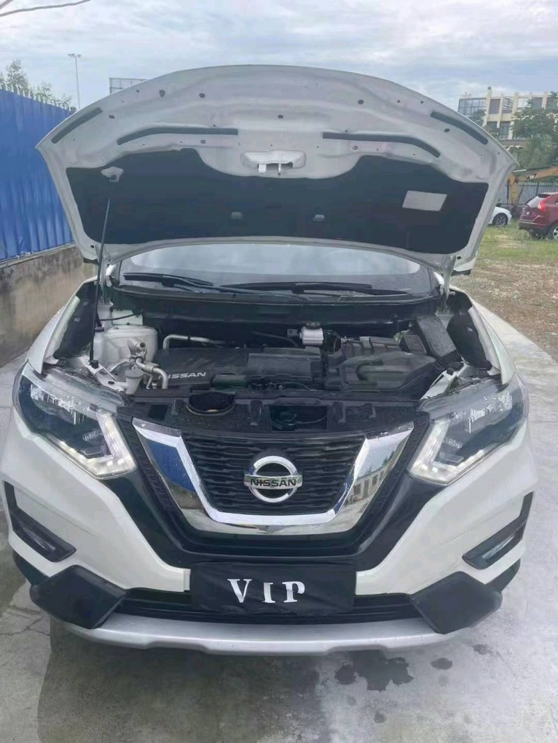 淮安20年日產奇駿8