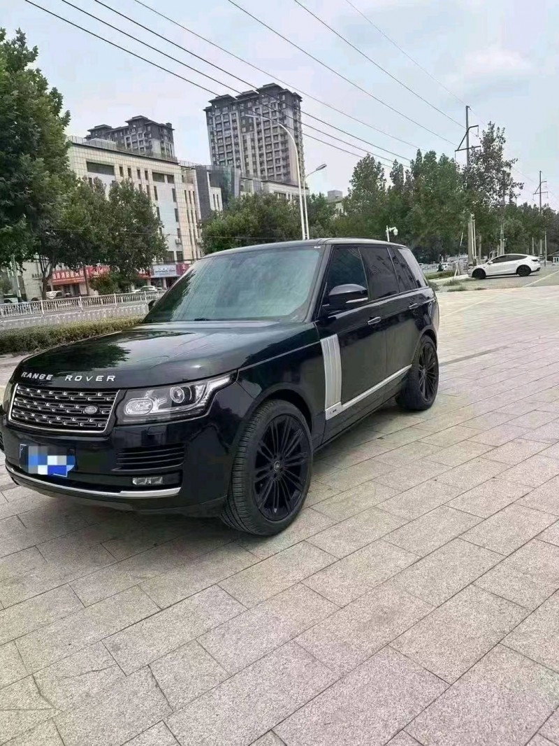 济宁17年路虎揽胜行政3