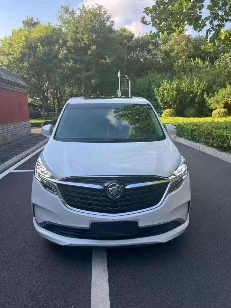 济宁20年别克GL81