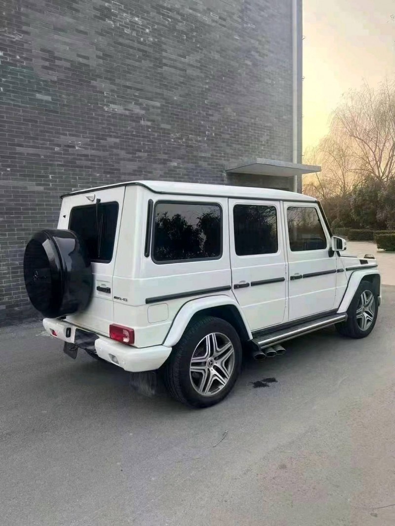 济宁13年奔驰G8