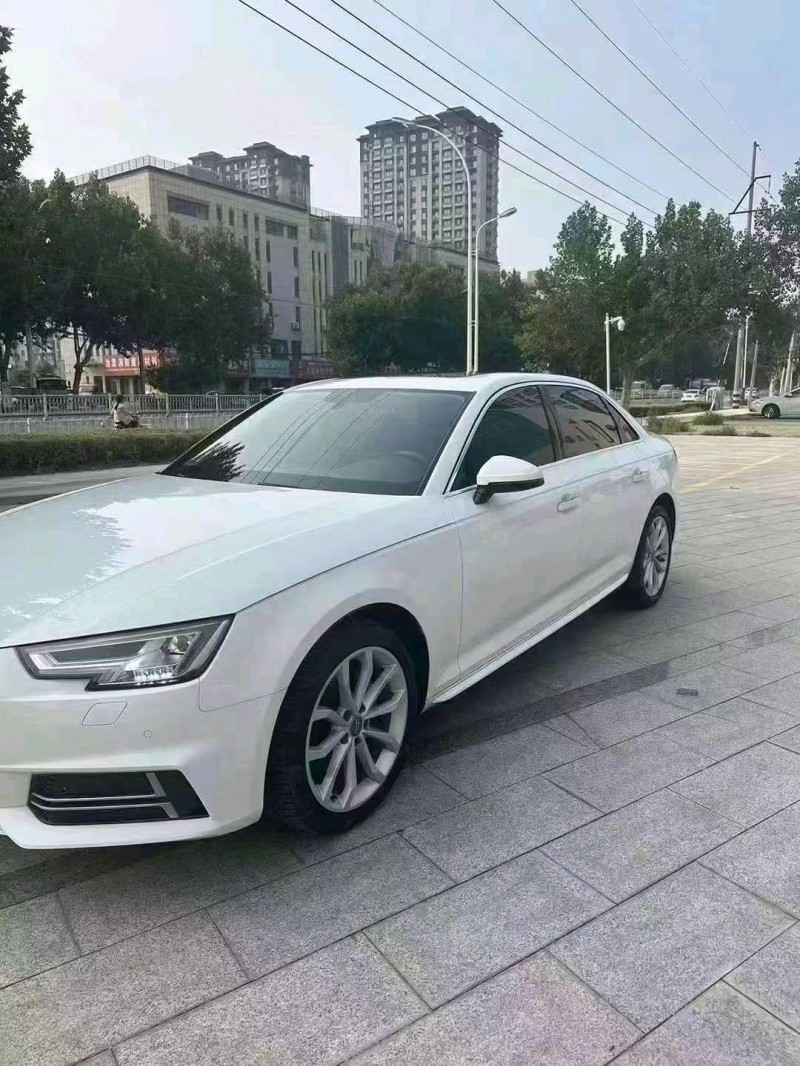 济宁19年奥迪A4L3