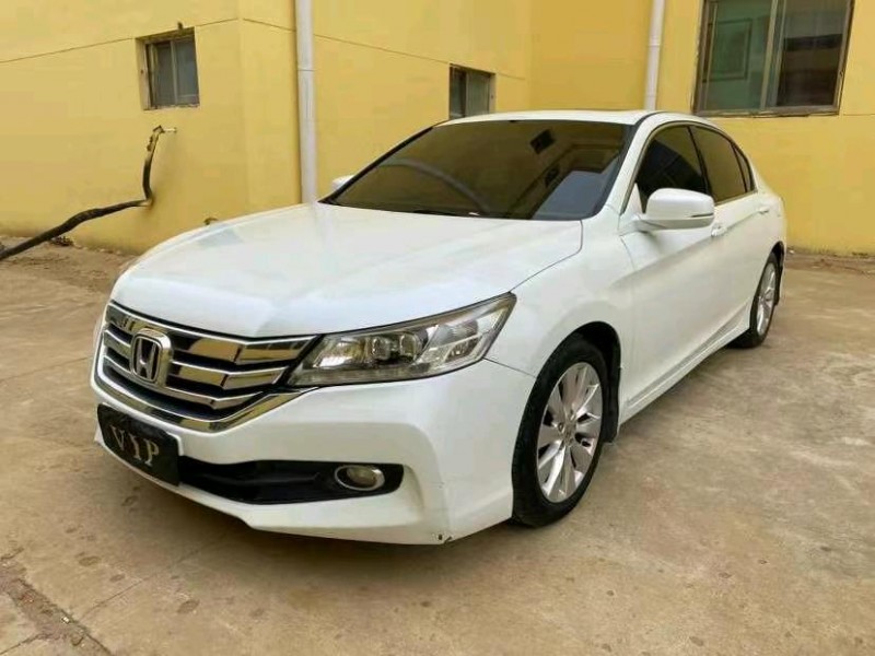 济宁14年本田雅阁2