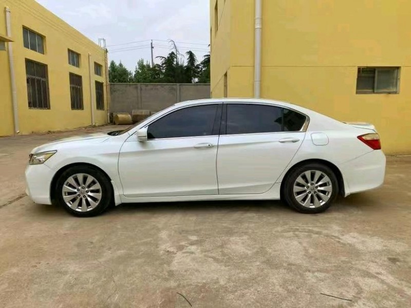 济宁14年本田雅阁3