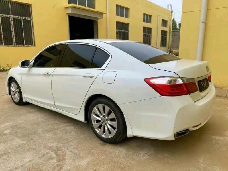 济宁14年本田雅阁4