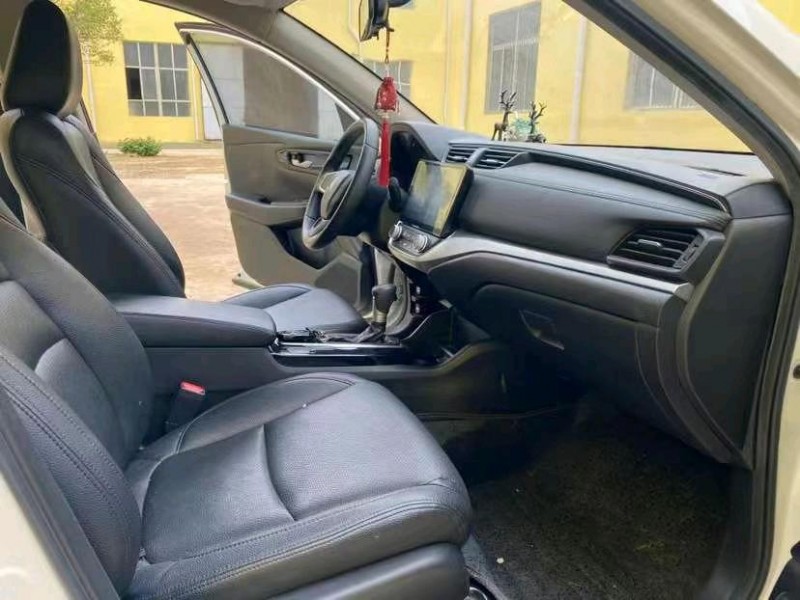 济宁19年本田享域8