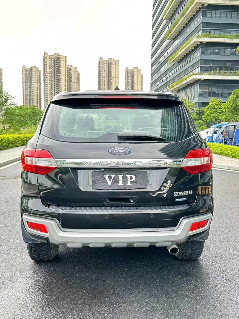 东莞18年福特撼路者9