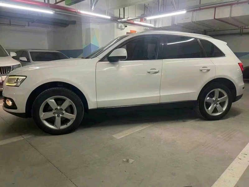 重庆15年奥迪Q58