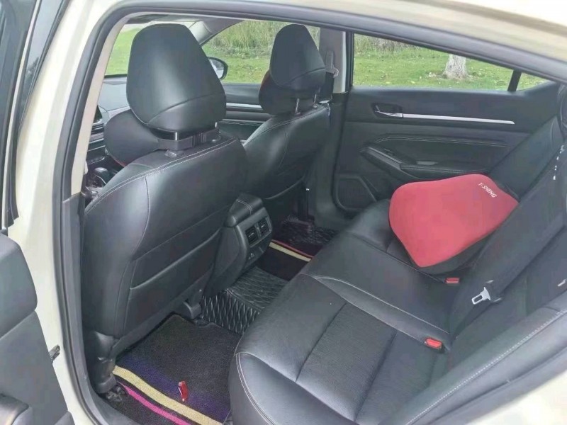 武汉22年日产天籁7