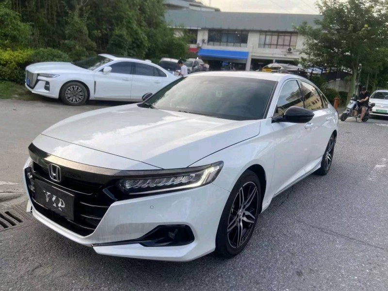 广州22年本田雅阁3