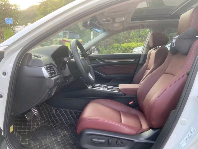 广州22年本田雅阁7