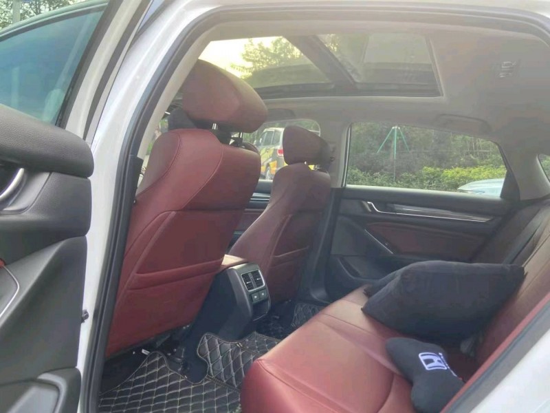 广州22年本田雅阁8