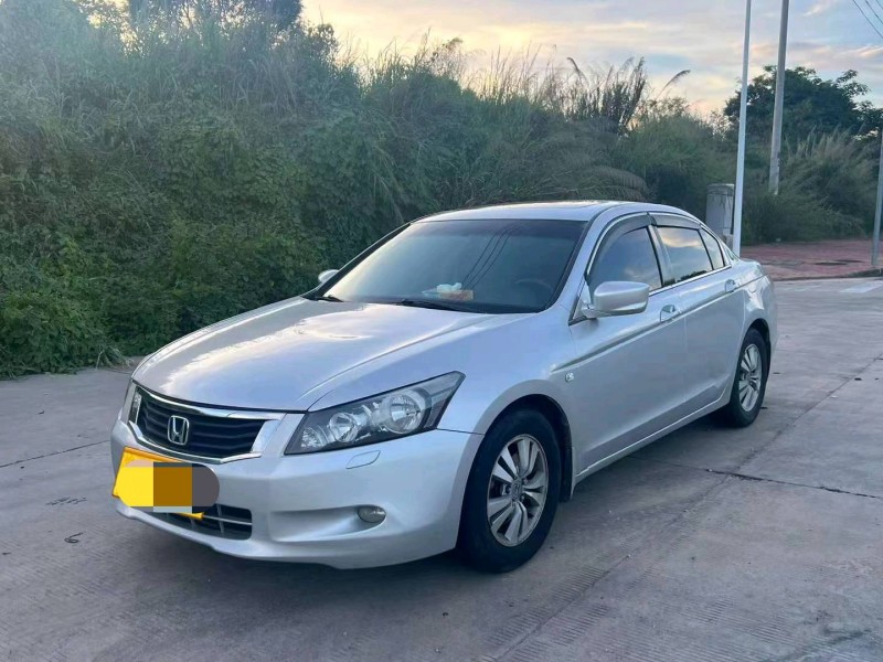 广州10年本田雅阁2