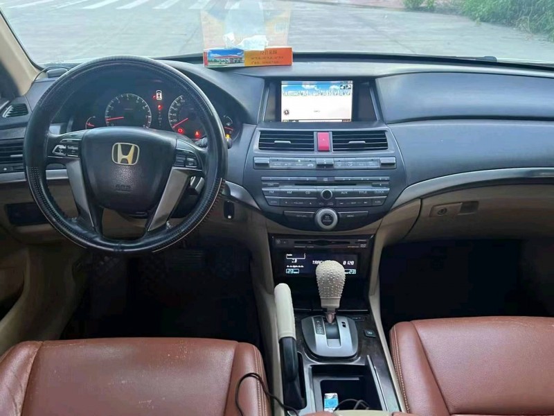 广州10年本田雅阁4