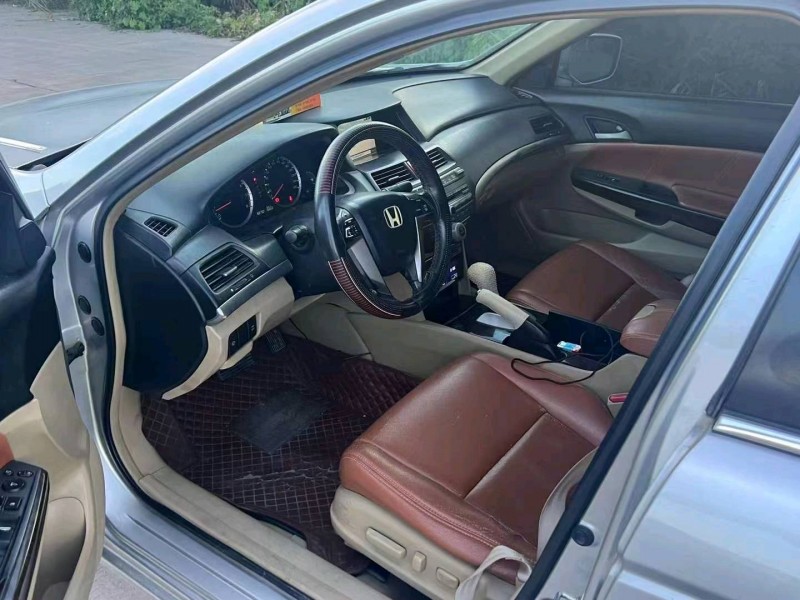 广州10年本田雅阁6