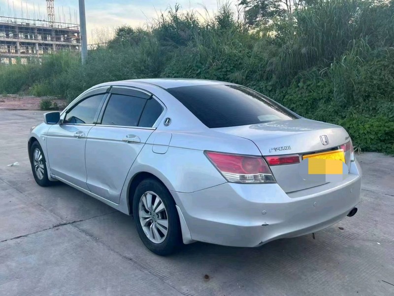 广州10年本田雅阁8